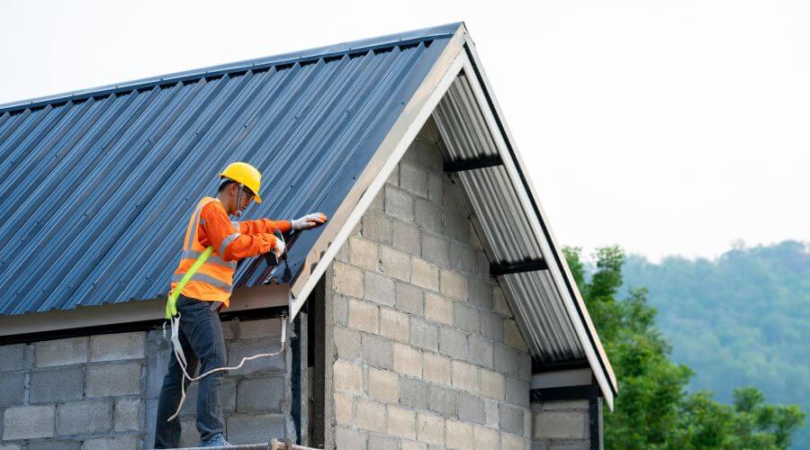 Professional gutter cleaning in Hobart, NY